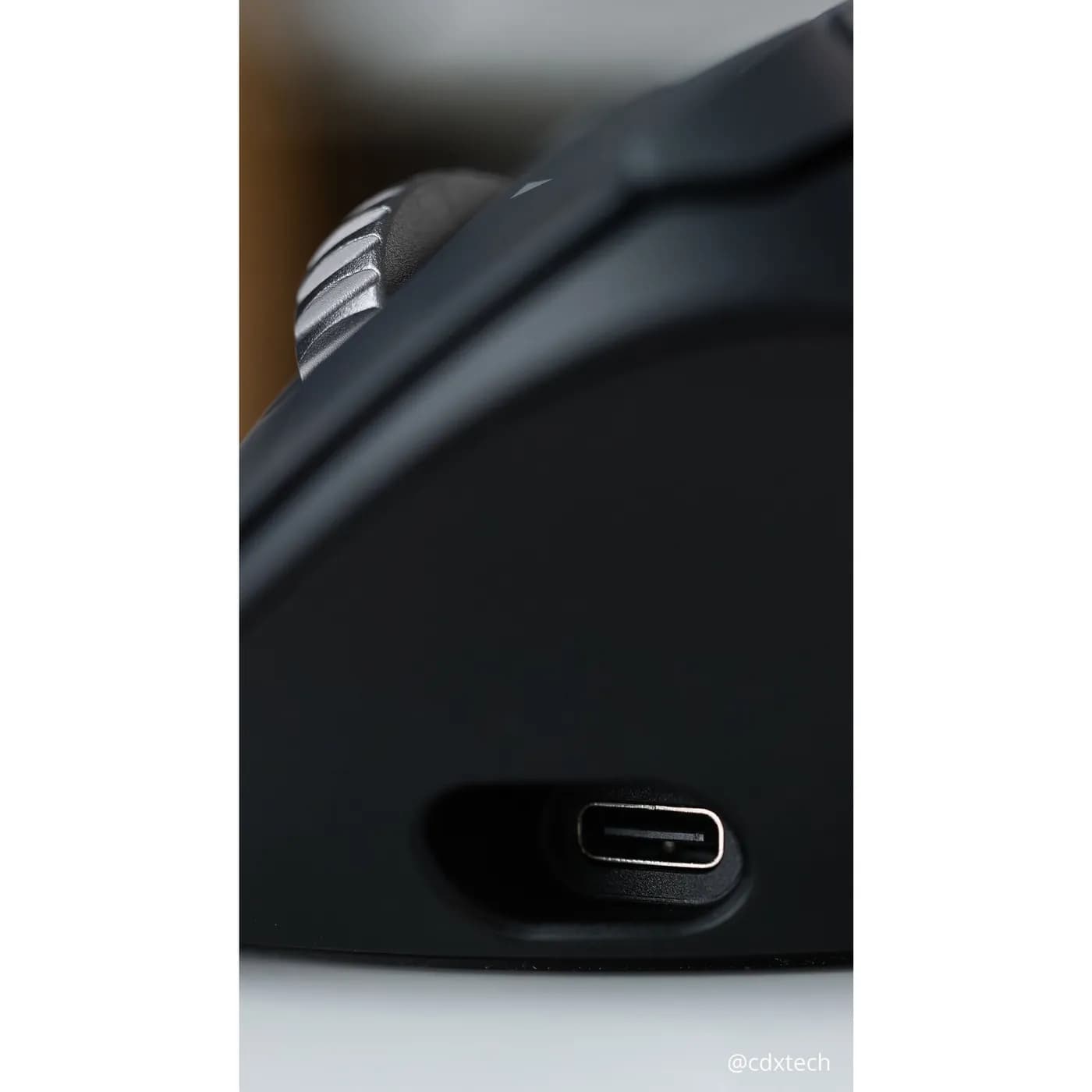 Kensington Pro Fit Ergo TB550 ratón Diestro RF inalámbrico + bluetooth 25