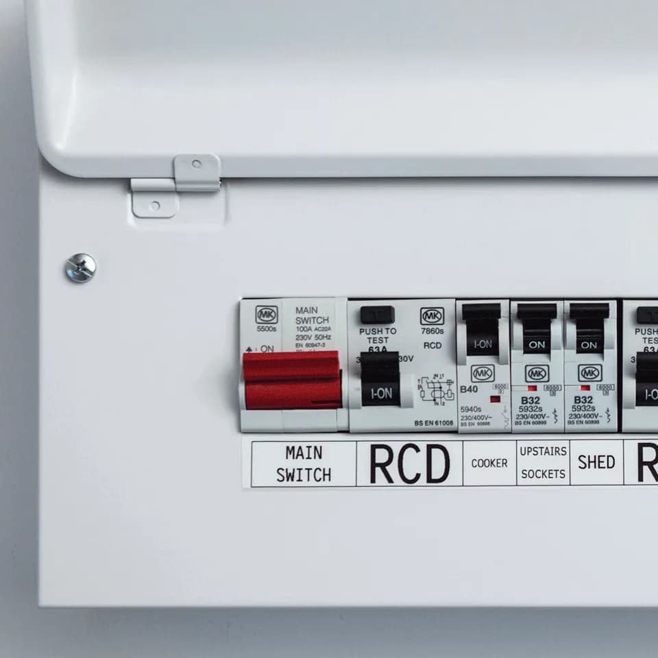 Brother PT-E560BTVP impresora de etiquetas Transferencia térmica 180 x 17