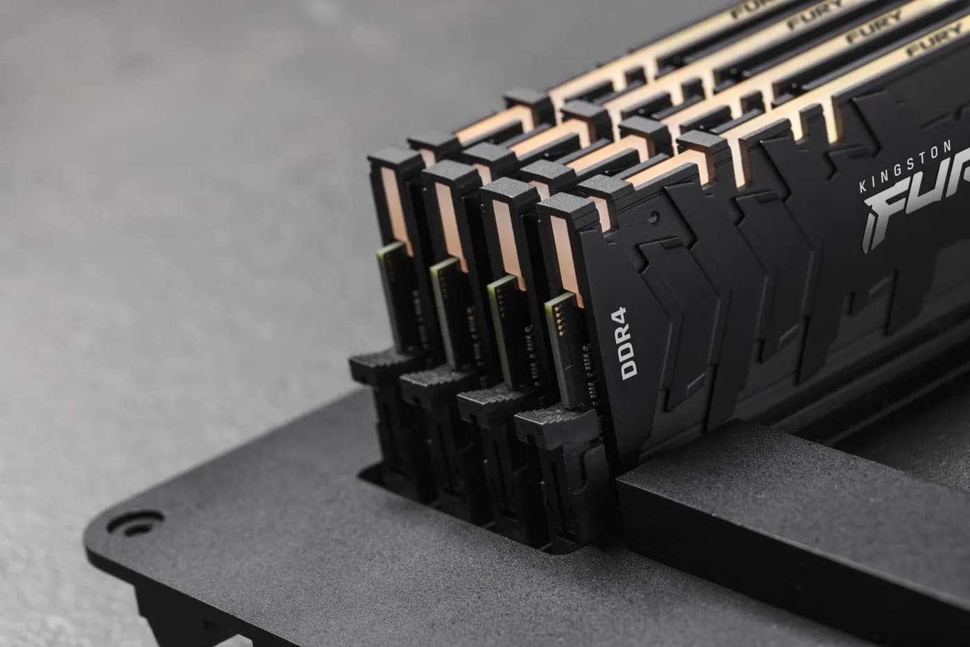 Kingston Technology FURY Renegade RGB módulo de memoria 8 GB 1 x 8 GB  25