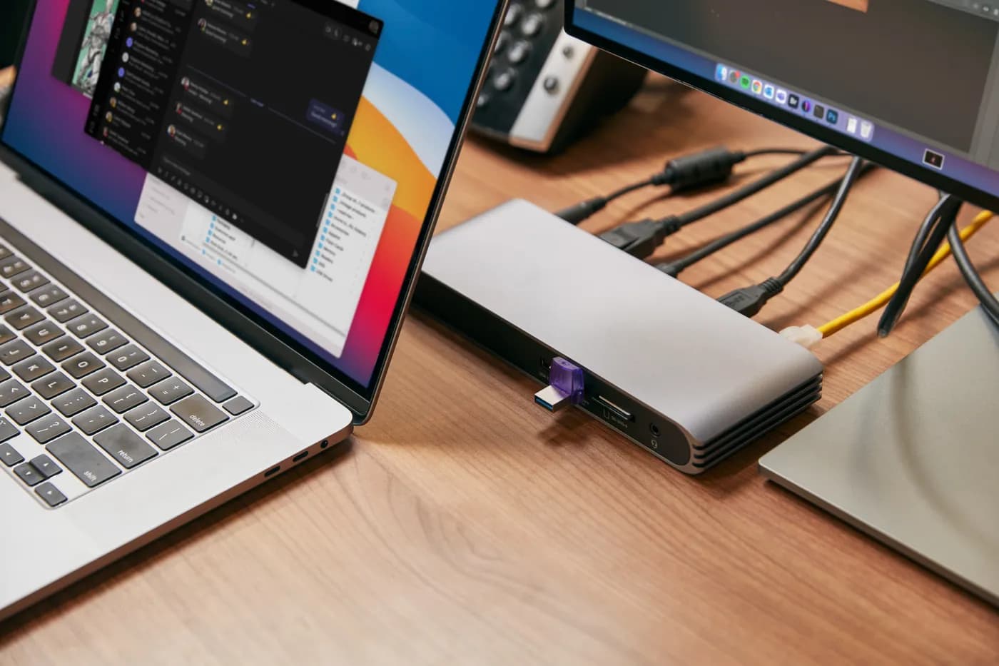128GB DataTraveler microDuo 3C 200MB/s 9