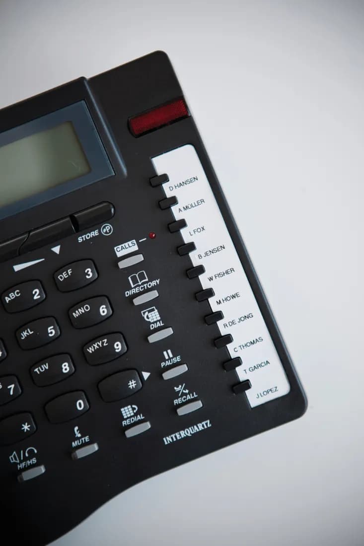 Brother TZe-211 cinta para impresora de etiquetas Negro sobre blanco 3