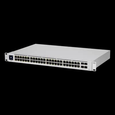 Switch PoE / 48 Puertos Gigabit / 32 Puertos PoE+ / 4 SFP 1G / 195W / 