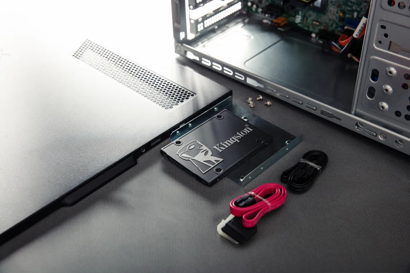 Kingston Technology KC600 256 GB 2.5" Serial ATA III 3D TLC 6