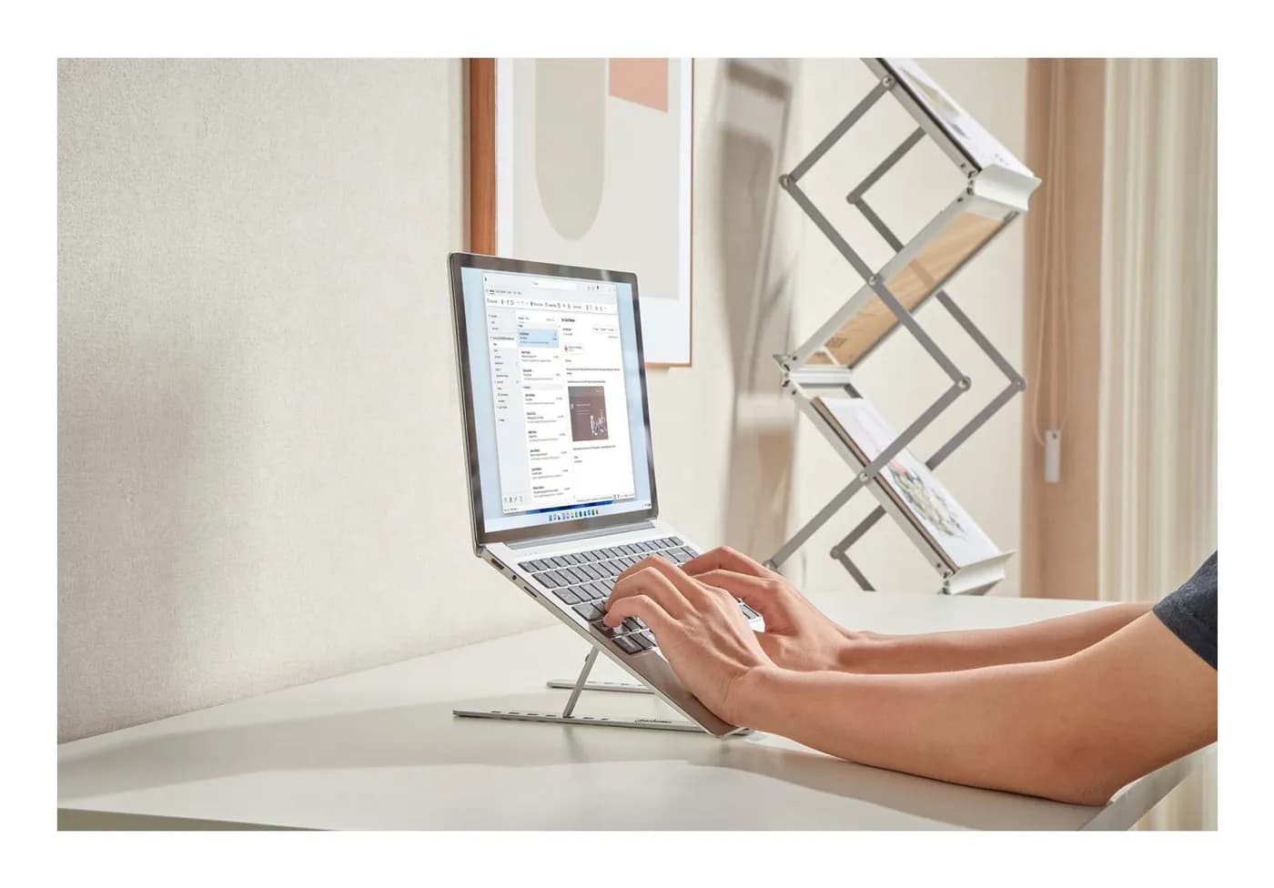 Manhattan Soporte ergonómico, plegable en seis posiciones, para laptop 9