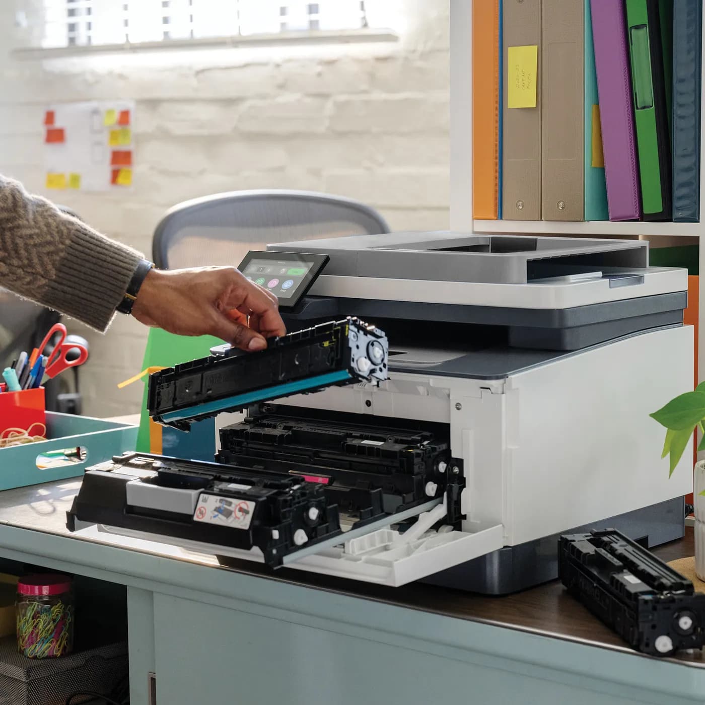 HP LaserJet Pro 3303fdw Conexiones inalámbricas Multifunction Color Im 5