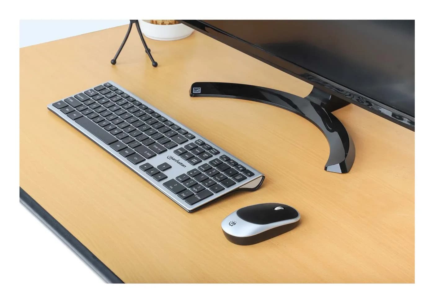 Manhattan Diseño elegante, un solo receptor USB-A Nano para ambos, tec 3