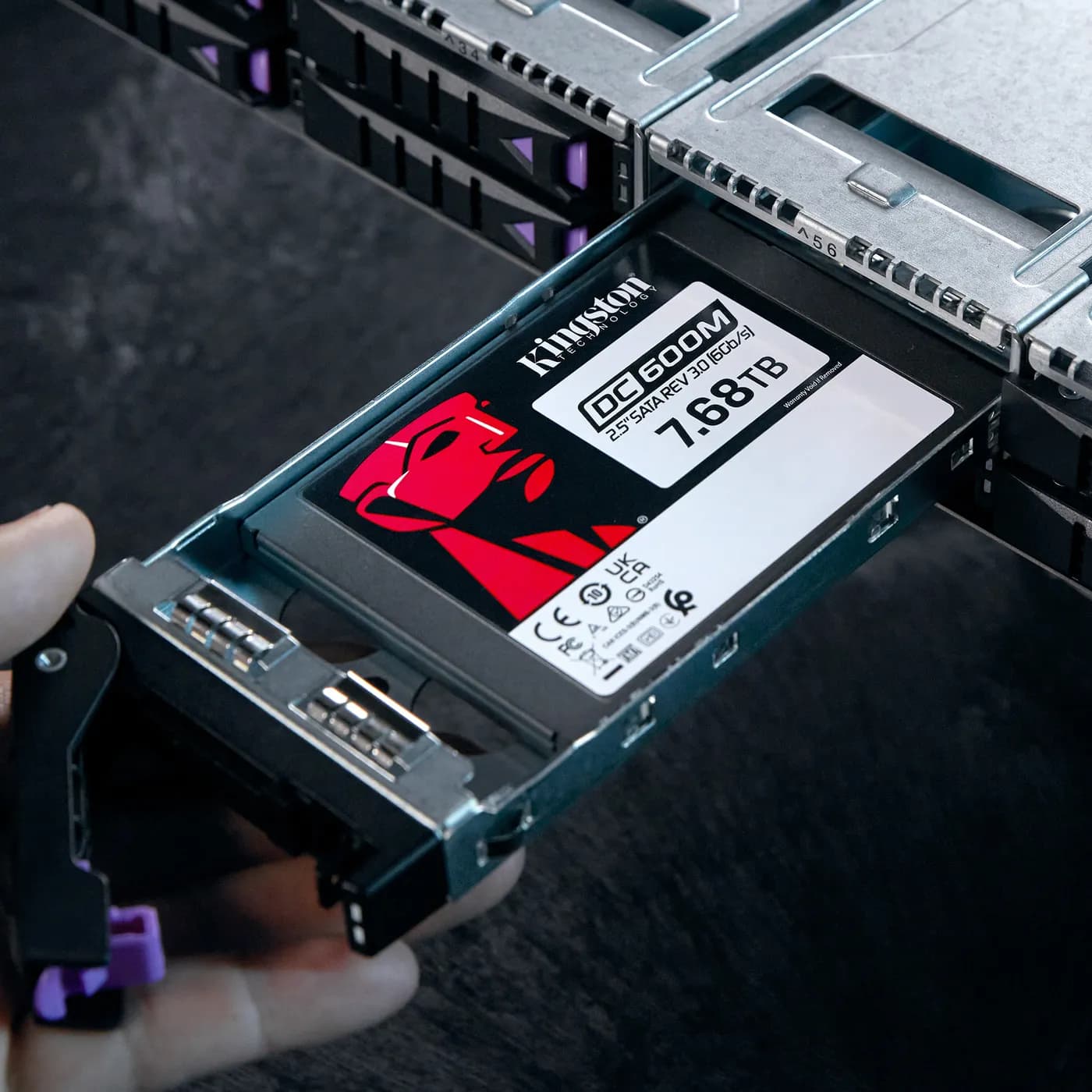 Kingston Technology DC600M 7.68 TB 2.5" Serial ATA III 3D TLC NAND 7