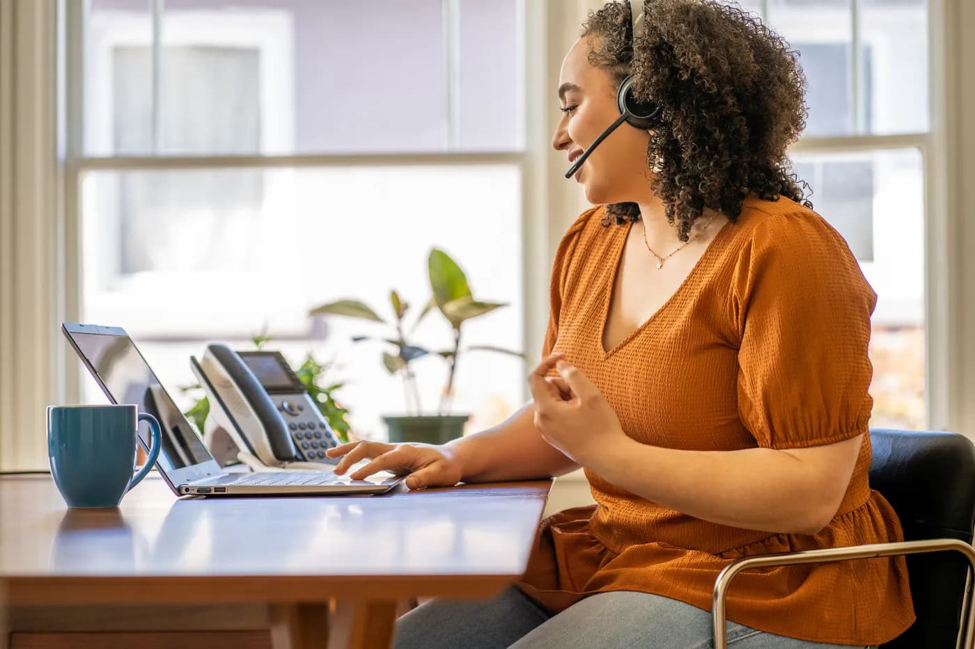 HP Poly Voyager 4320 certificados para Microsoft Teams, Auriculares US 4