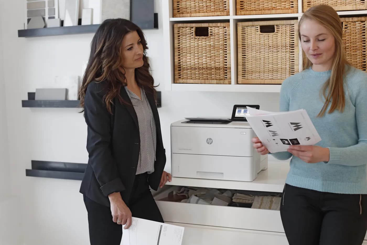 HP LaserJet Enterprise M507dn Blanco y negro Impresora, Ethernet solam 4