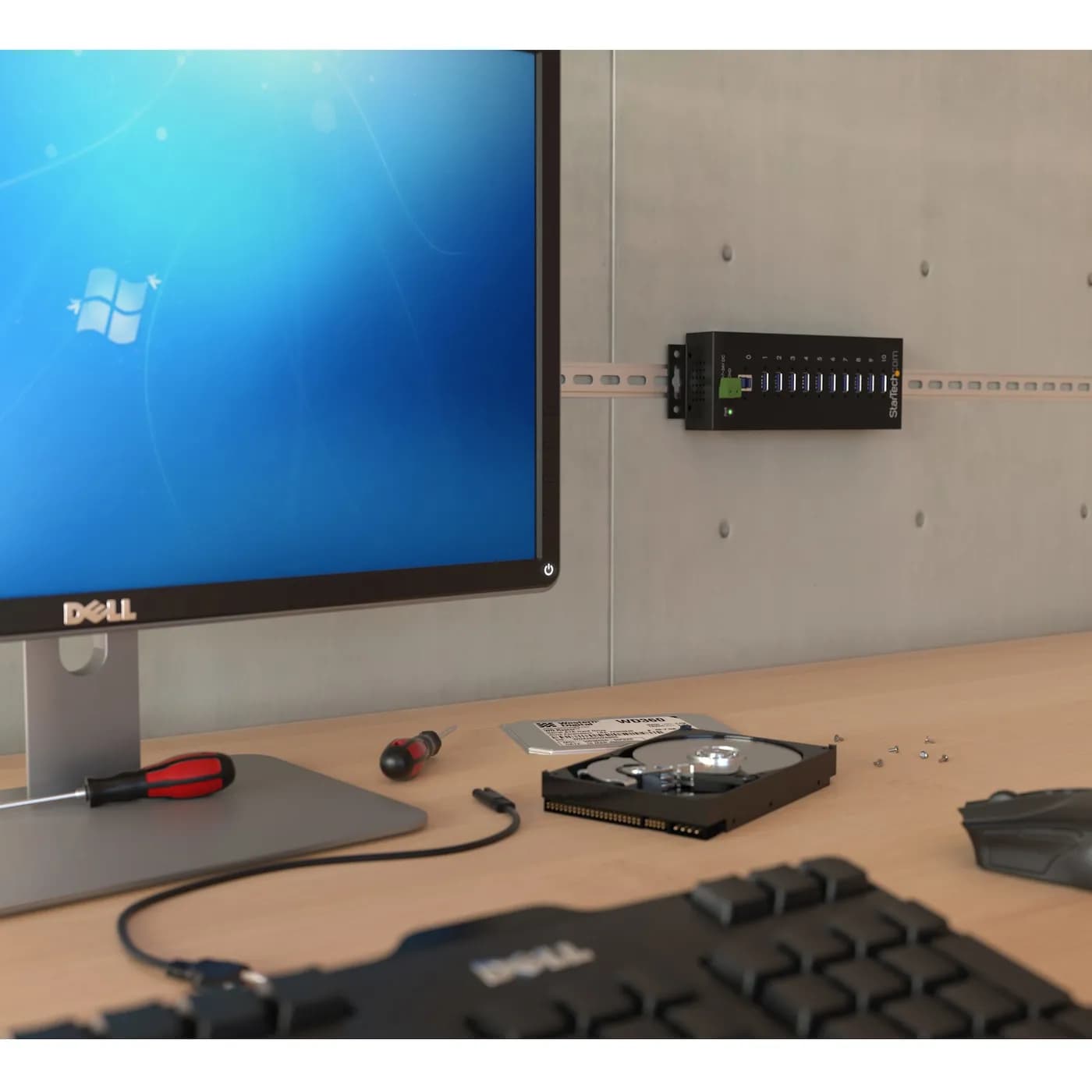 StarTech.com Hub Industrial de 10 Puertos USB 3.0 - 5Gbps - Hub Concen 4