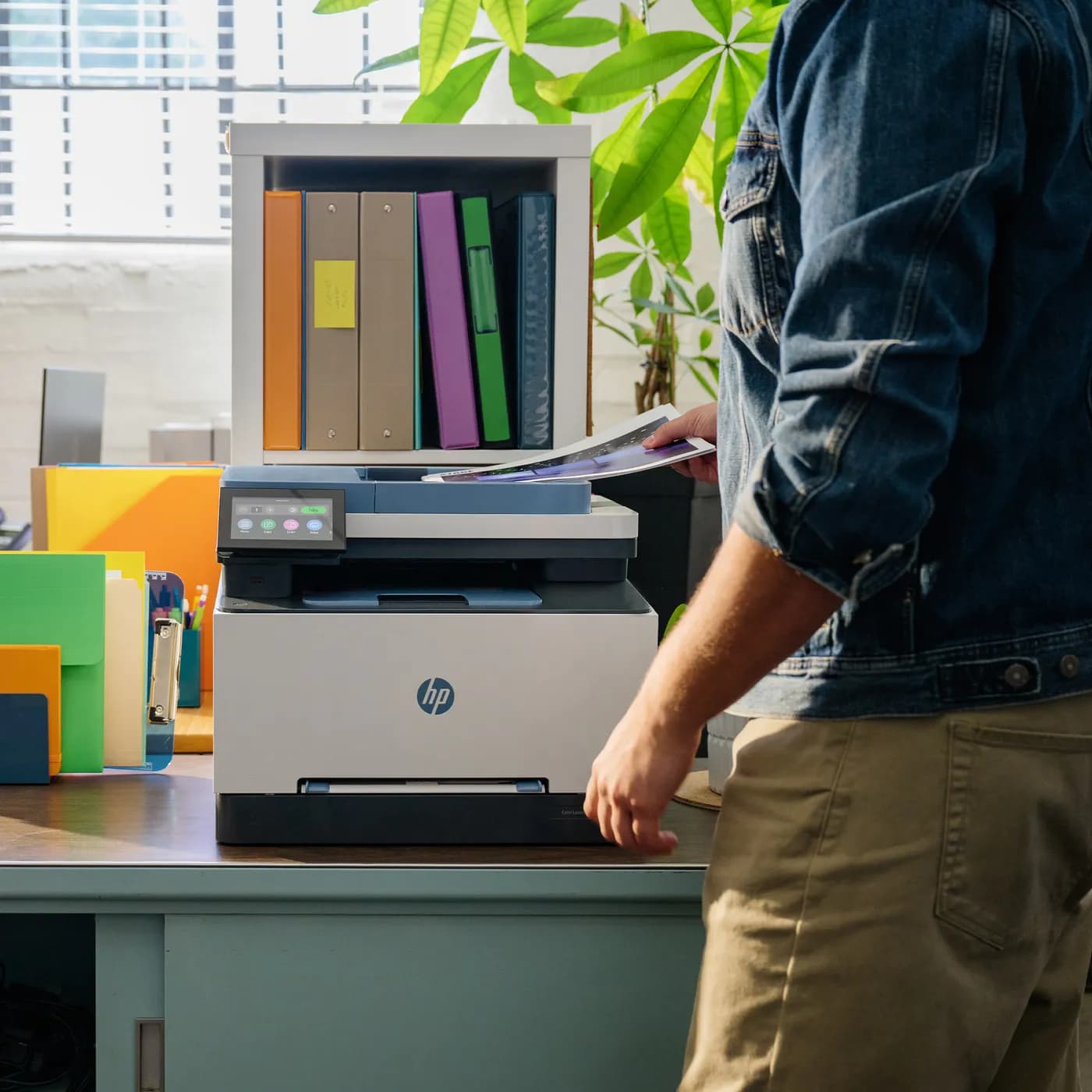 HP LaserJet Pro 3303fdw Conexiones inalámbricas Multifunction Color Im 4