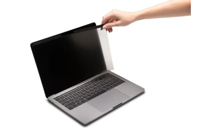 Kensington Filtro de privacidad magnético MagPro™ Elite para MacBook P 4