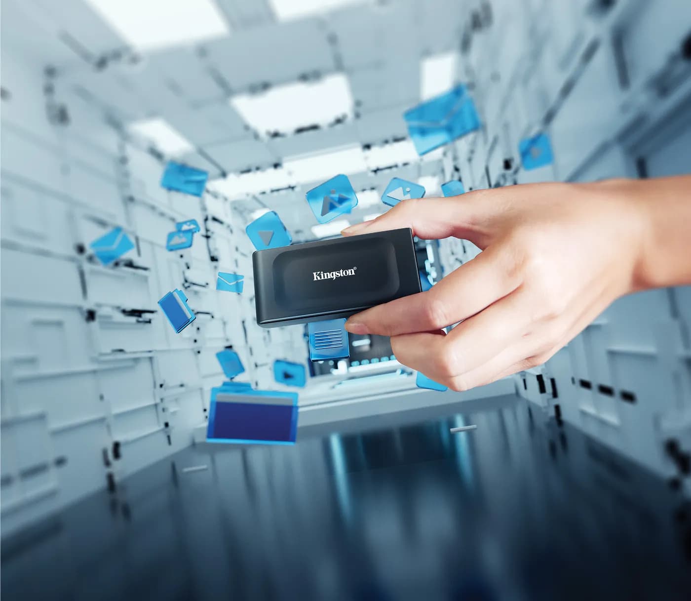 2TB XS1000 External USB 3.2 Gen 2 Portable 12