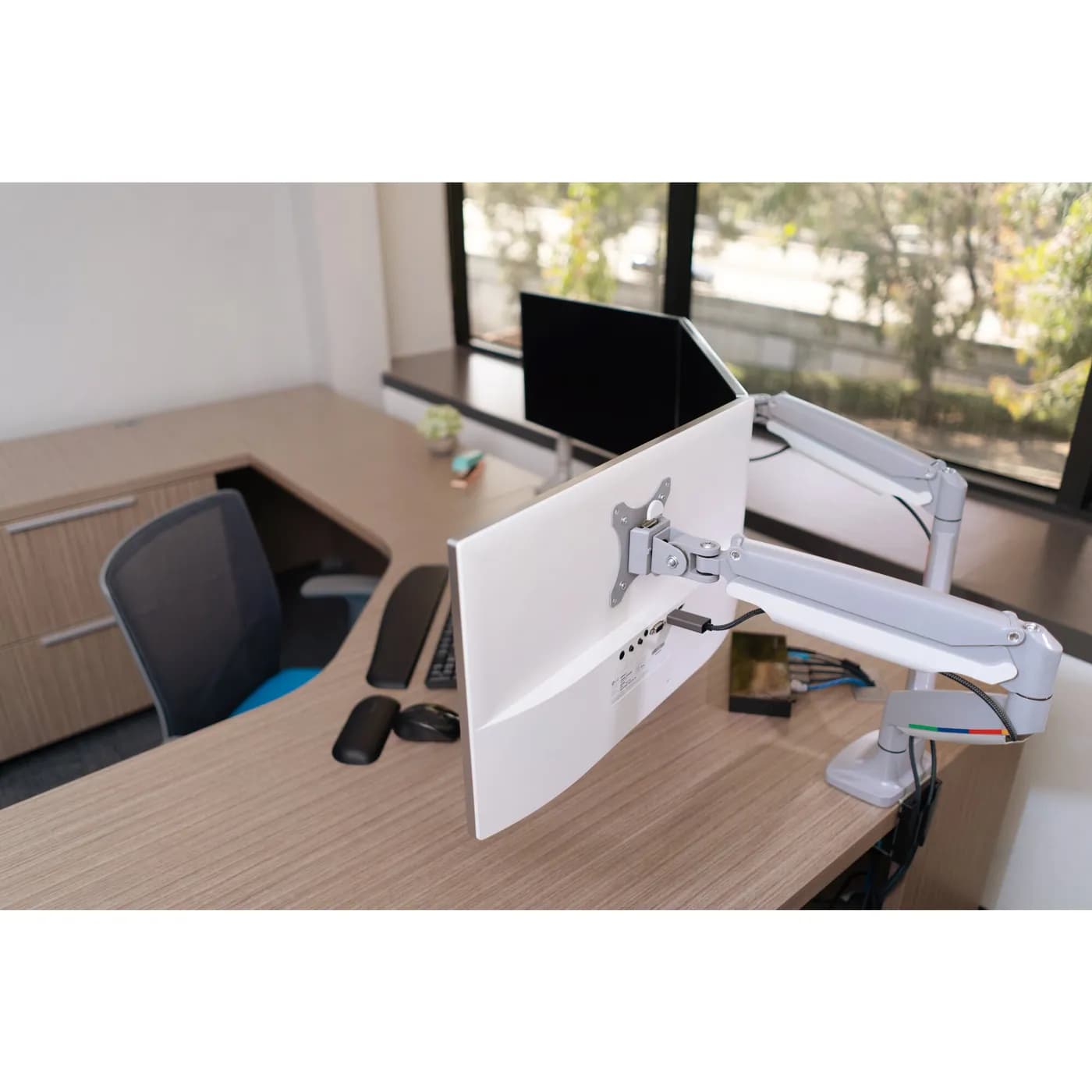 Kensington Brazo SmartFit® de altura ajustable con control One Touch h 21