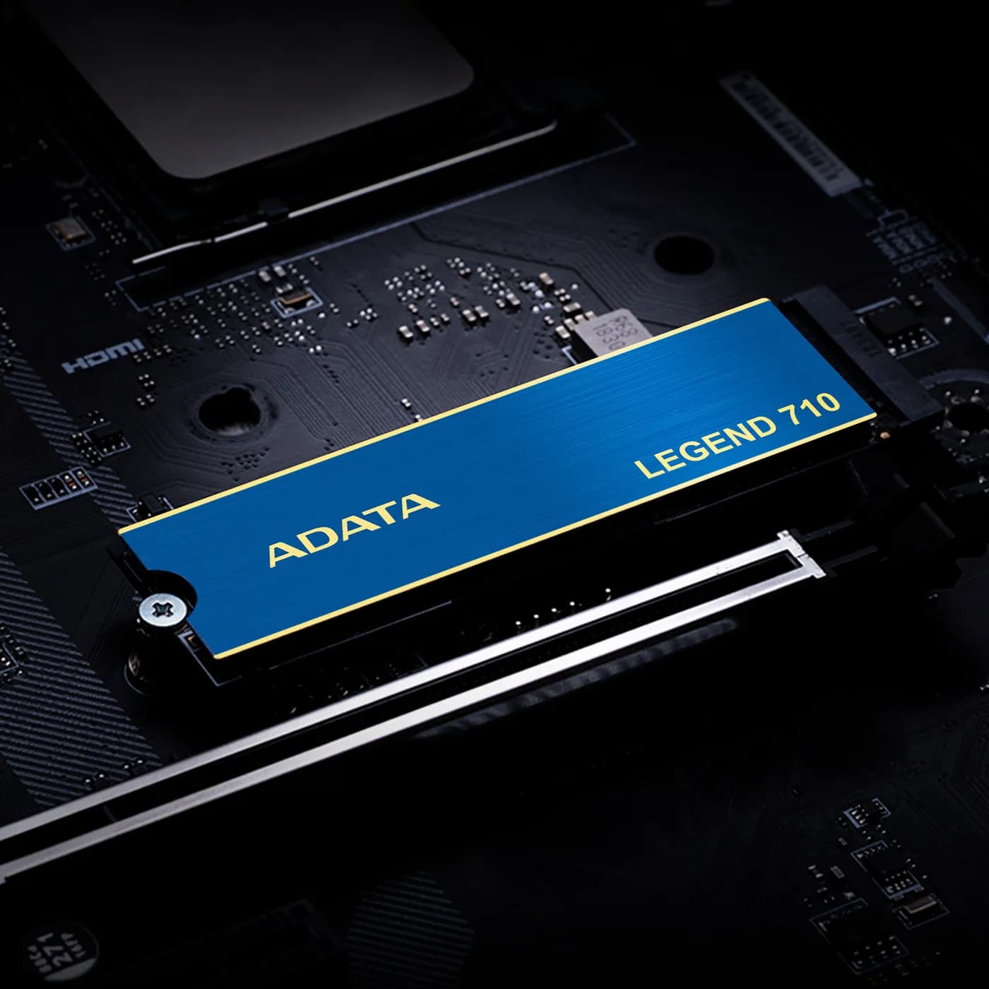 ADATA LEGEND 710 512 GB M.2 PCI Express 3.0 NVMe 3D NAND 10