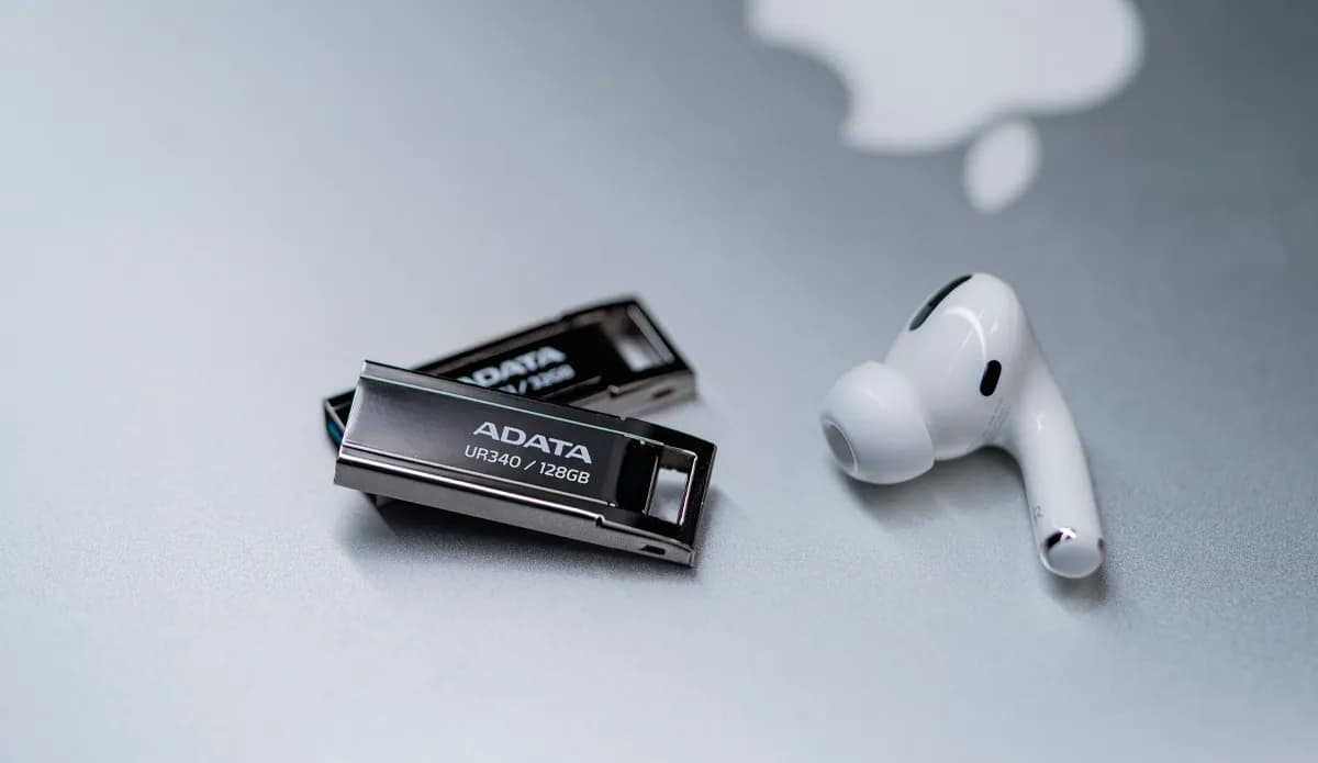 ADATA UR340 unidad flash USB 128 GB USB tipo A 3.2 Gen 2 (3.1 Gen 2) N 6