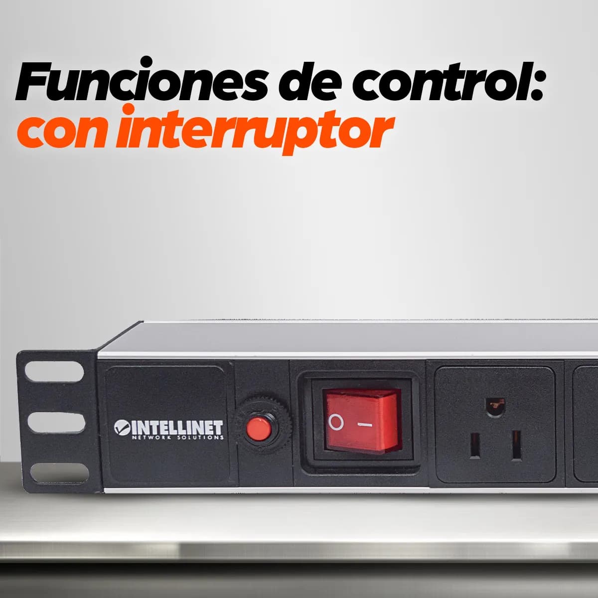 Intellinet Barra multicontacto con 8 salidas para montaje en 1U de rac 6