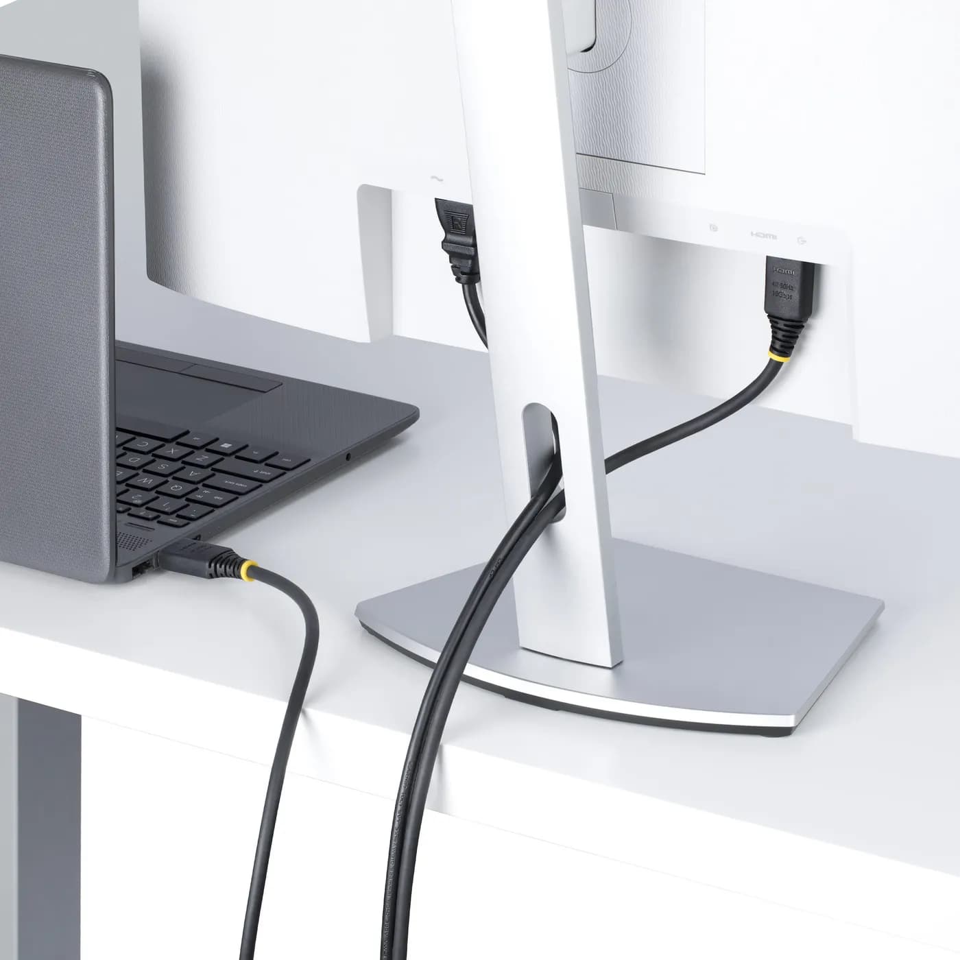 StarTech.com Cable HDMI Certificado Premium de Alta Velocidad de 2.4m  7