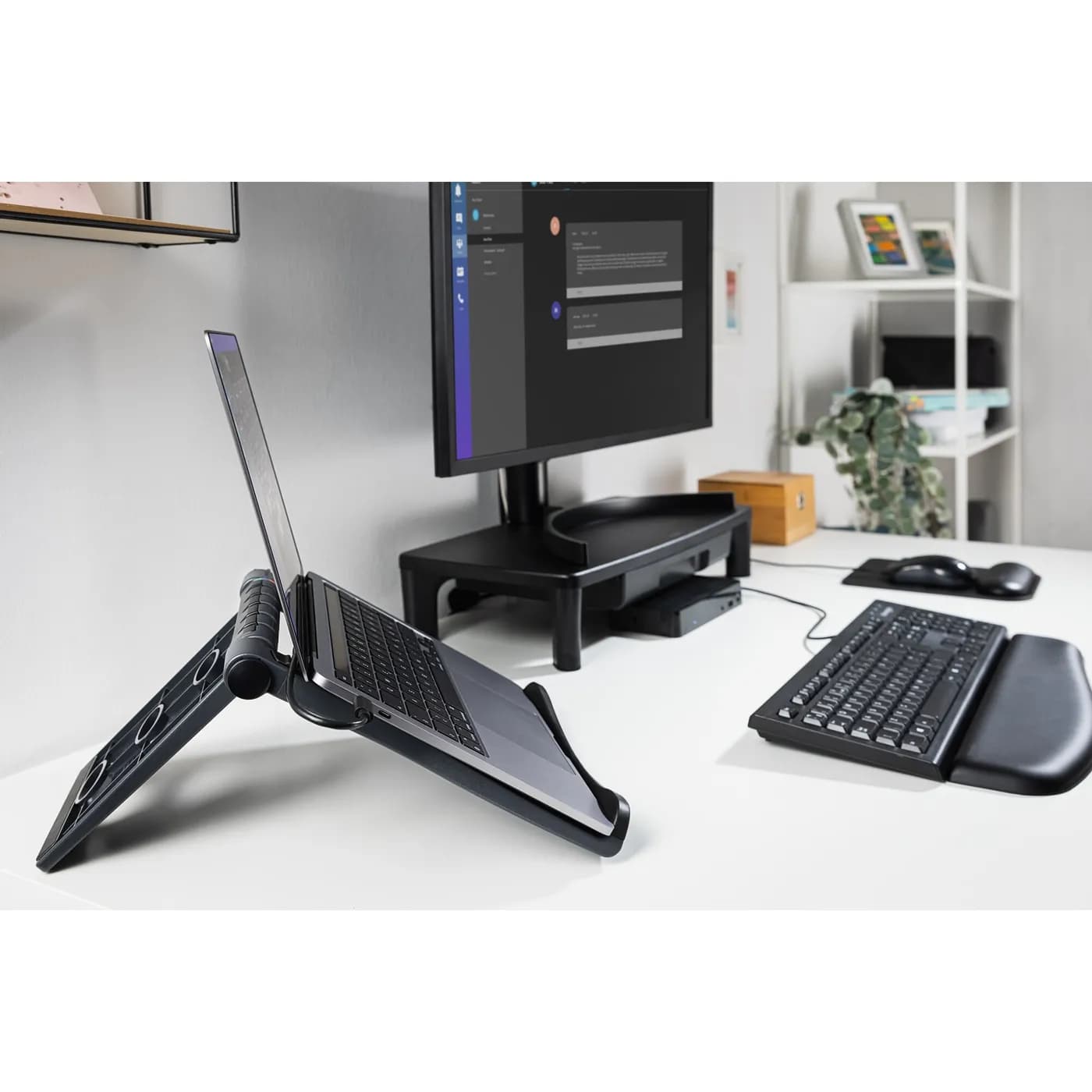 Kensington Reposamuñecas ErgoSoft™ para teclados estándar 18
