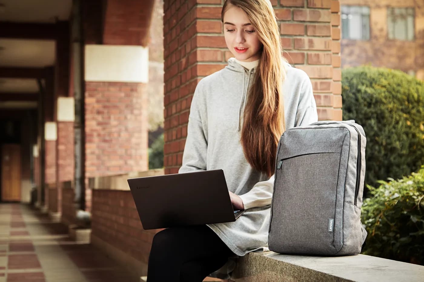 Lenovo B210 39.6 cm (15.6") Mochila Gris 9