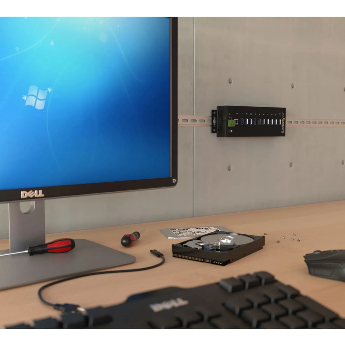 StarTech.com Hub Industrial de 10 Puertos USB 3.0 - 5Gbps - Hub Concen 3