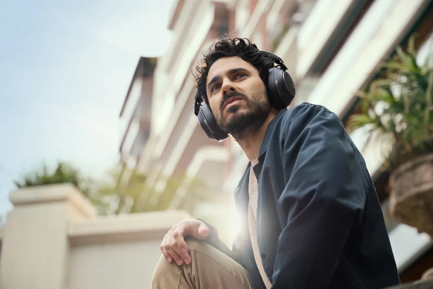 HP Poly Auriculares USB-C Poly Voyager Surround 85 UC con certificació 6