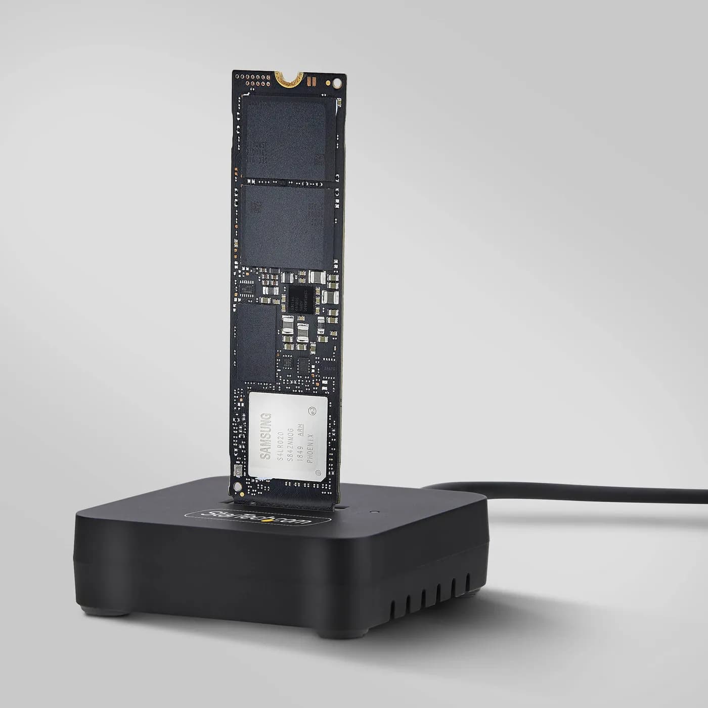 StarTech.com Dock Adaptador USB-C/USB-A a NVMe M.2 - 10Gbps - Lector E 5