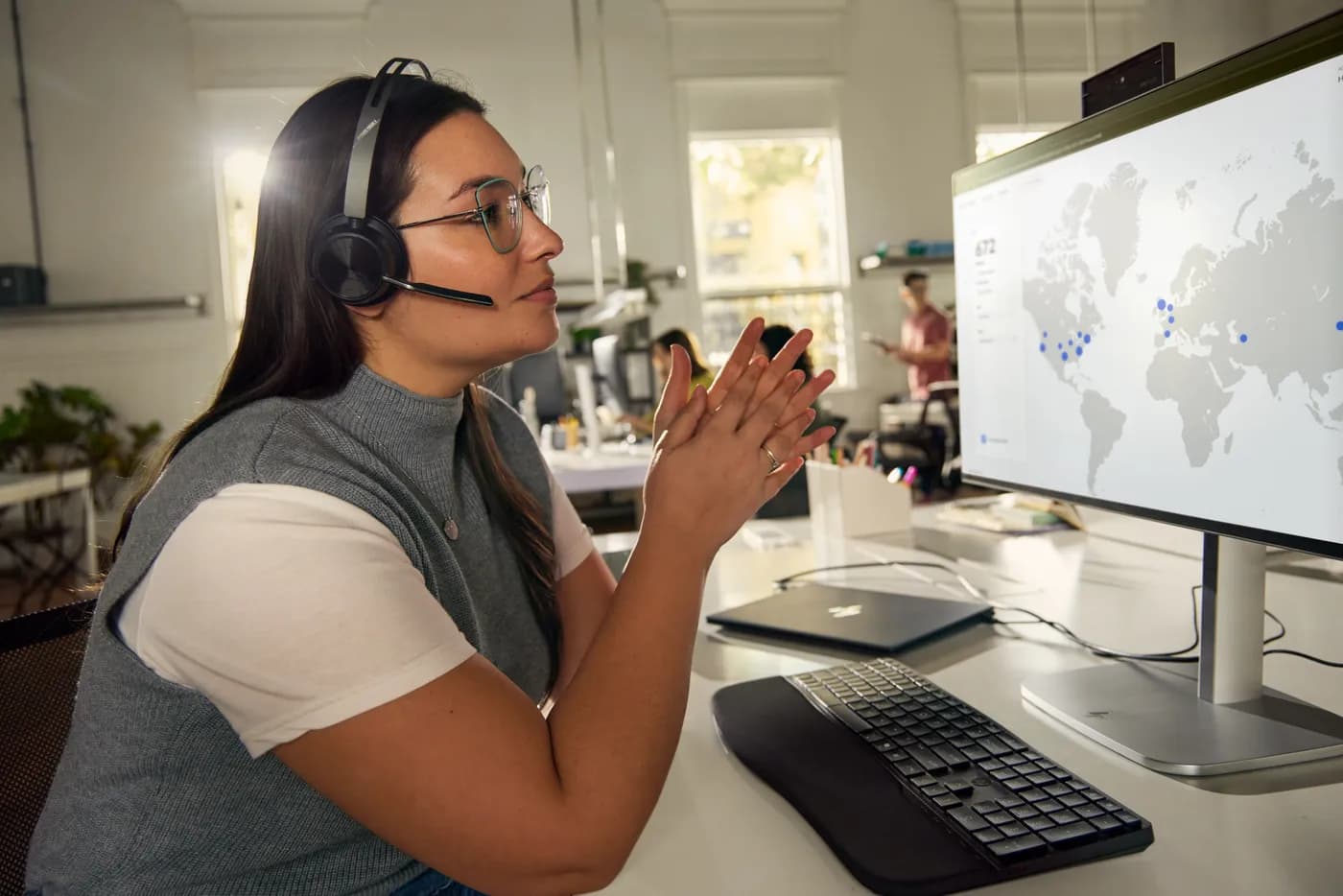 HP Poly Auriculares USB-C-C Poly Voyager Focus 2 con certificación par 11