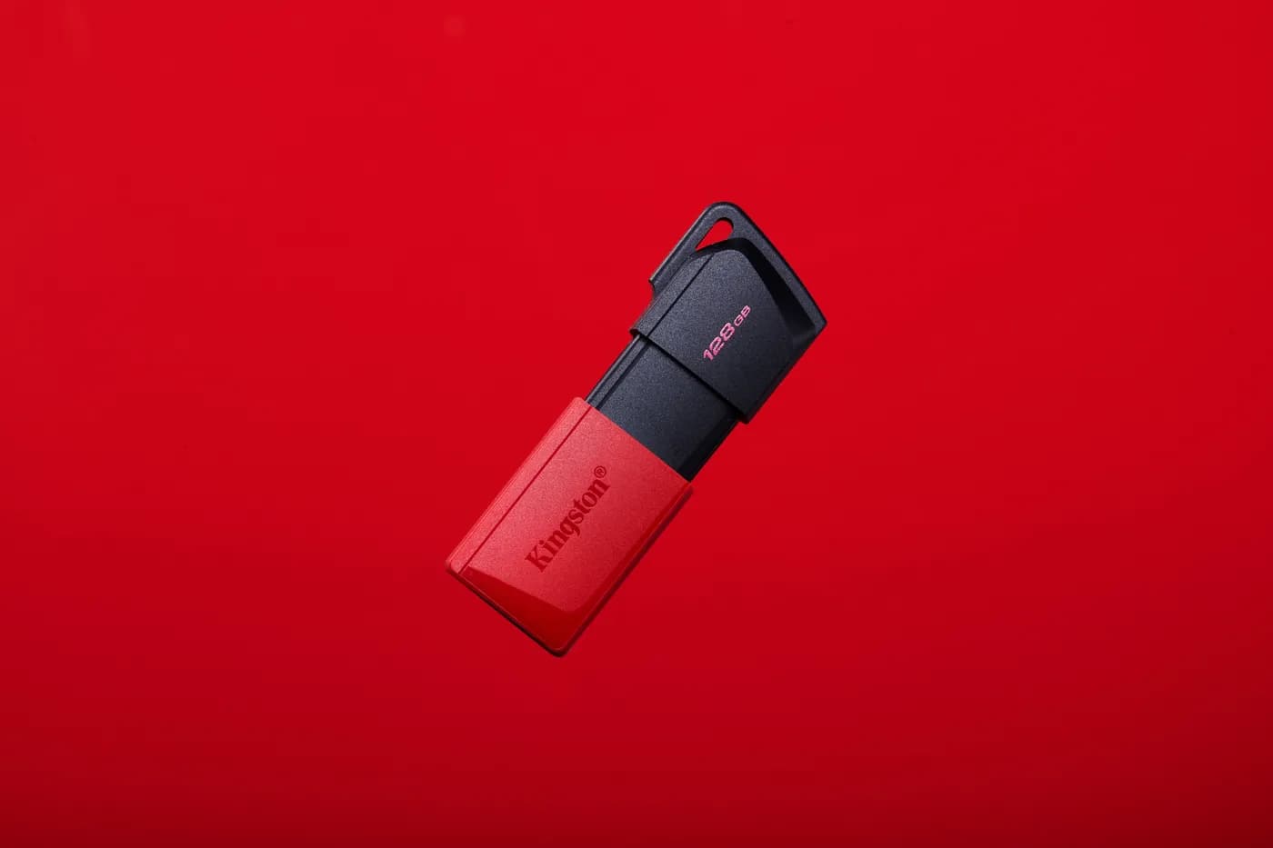 128GB USB3.2 Gen1 DataTraveler Exodia M 8